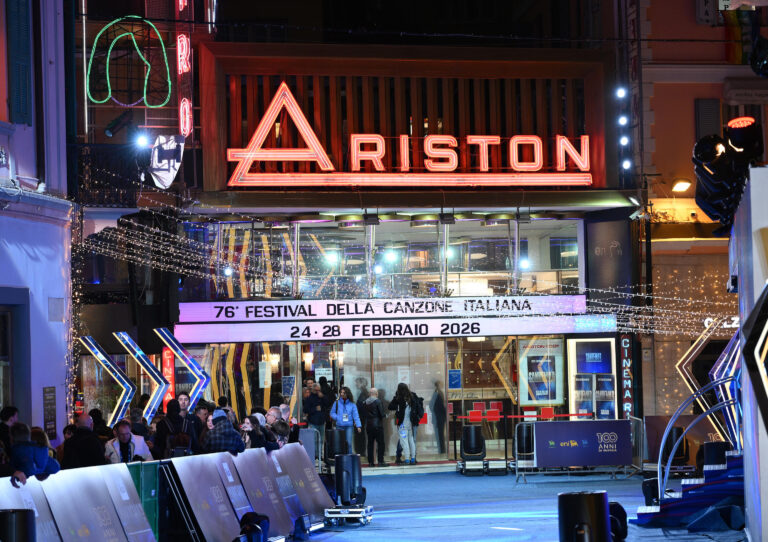 Il Sorriso Perfetto: Faccette Dentali e il Festival di Sanremo 2026