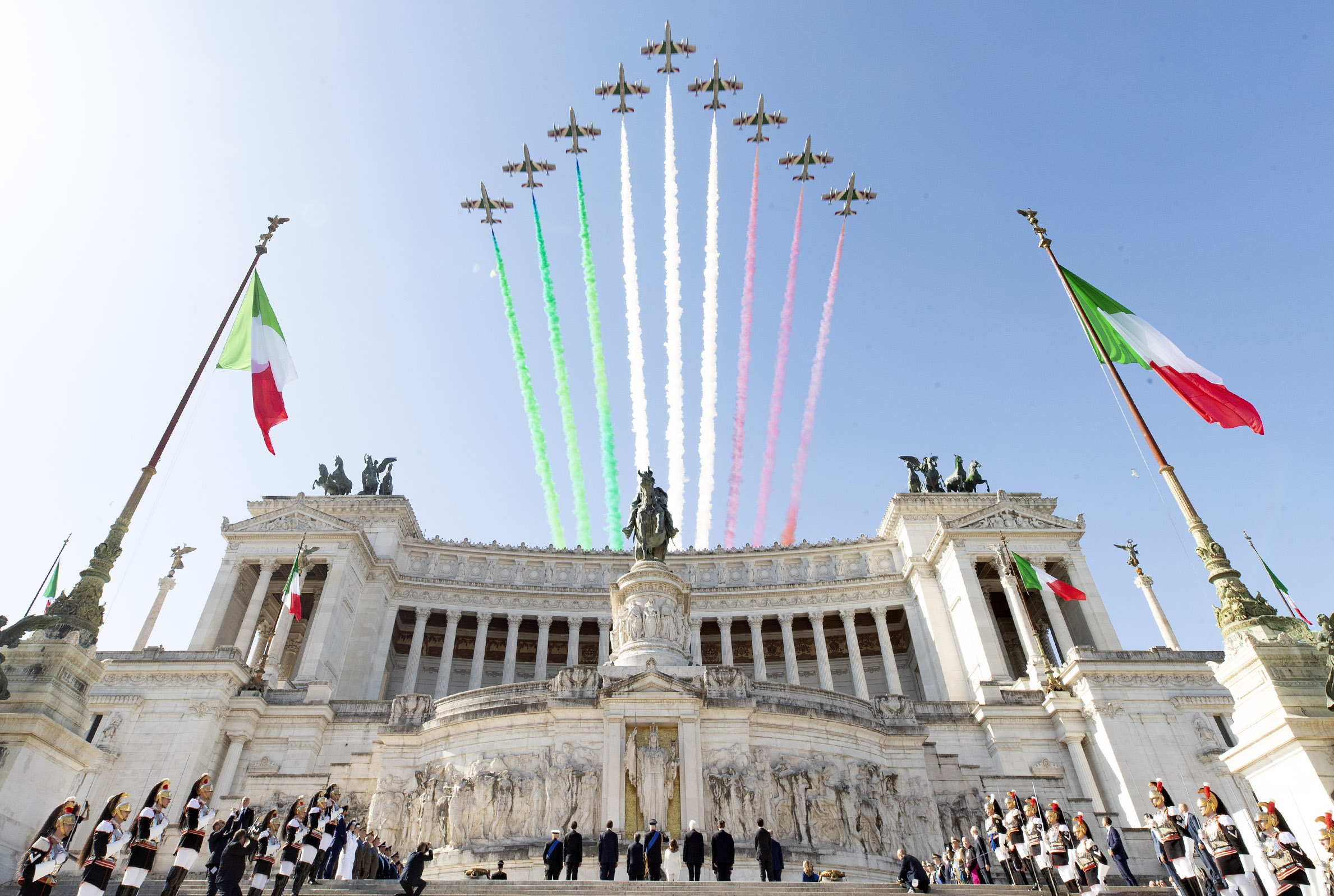 Celebrare il 2 Giugno: Storia e Tradizioni nella nostra Bari